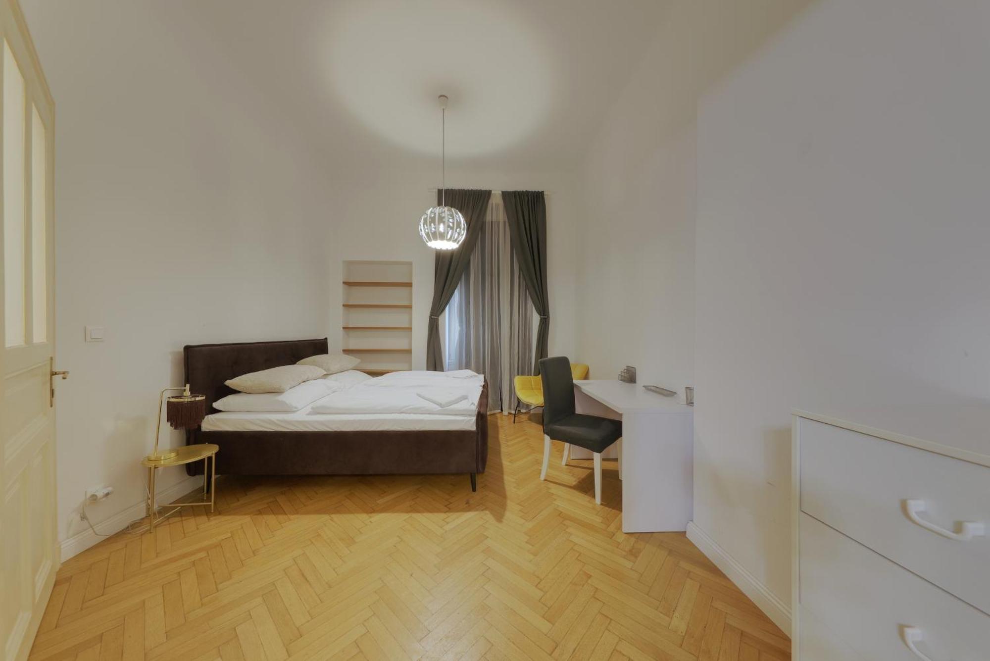 Beautiful Condo At The Old Town Bratislava Exterior photo